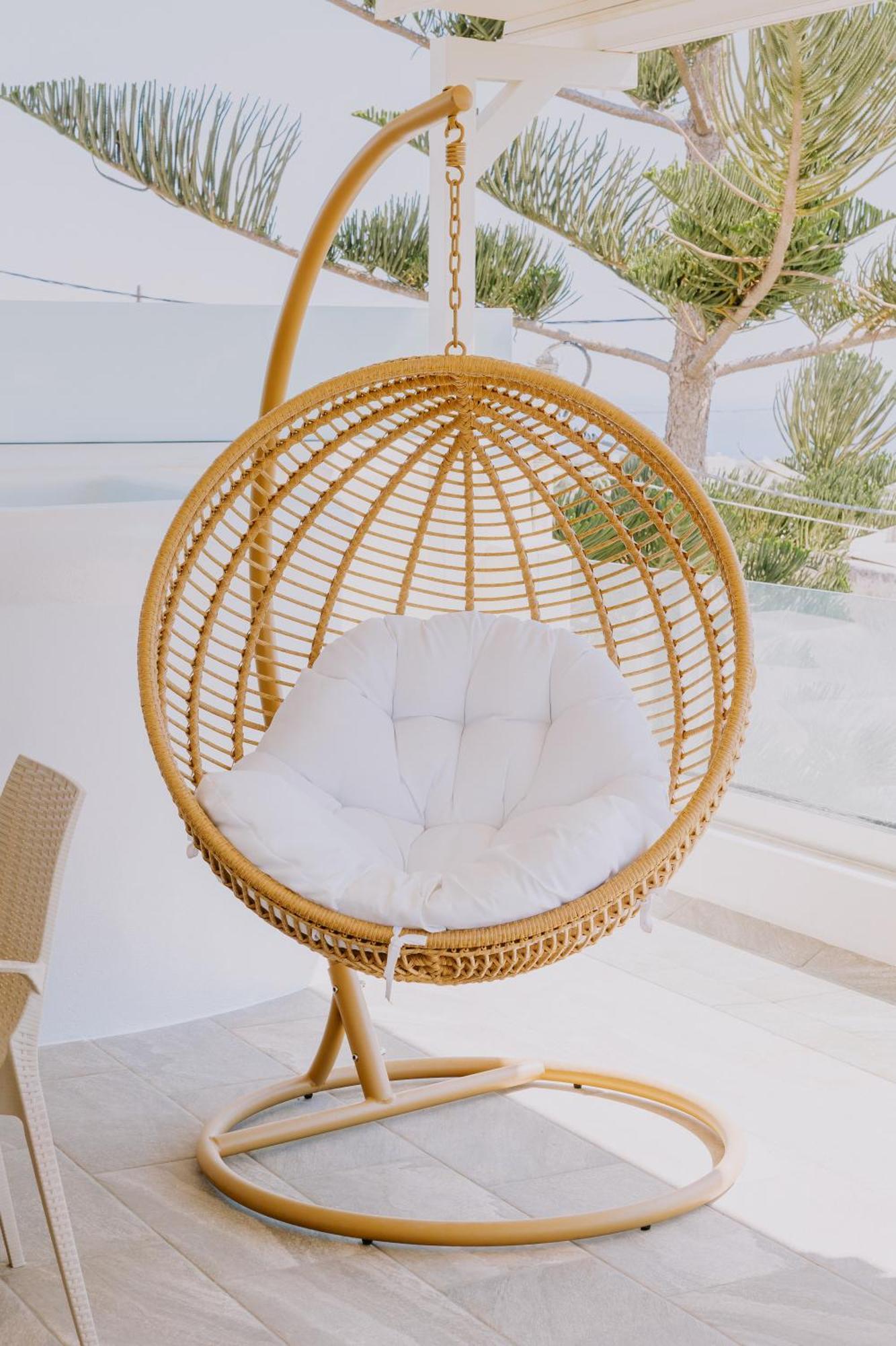 Sun Stories Suites Вотон Экстерьер фото